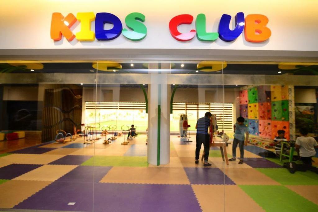 فندق Circle Club فيصل آباد المظهر الخارجي الصورة