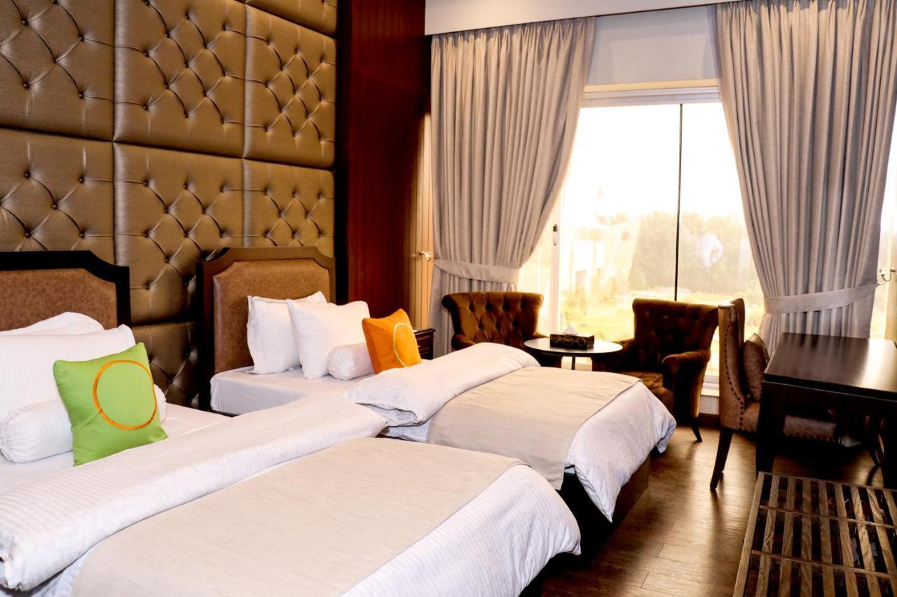 فندق Circle Club فيصل آباد المظهر الخارجي الصورة